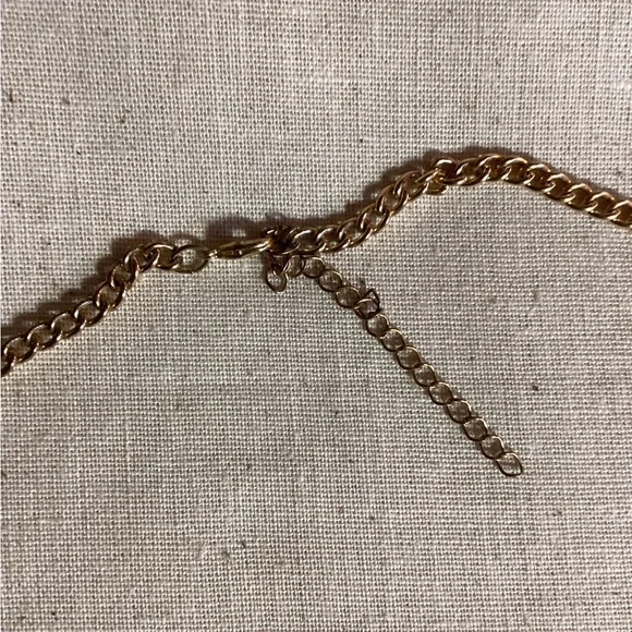 Vintage cascading daisies Gold Floral Statement Necklace center rhinestones - Picture 6 of 10